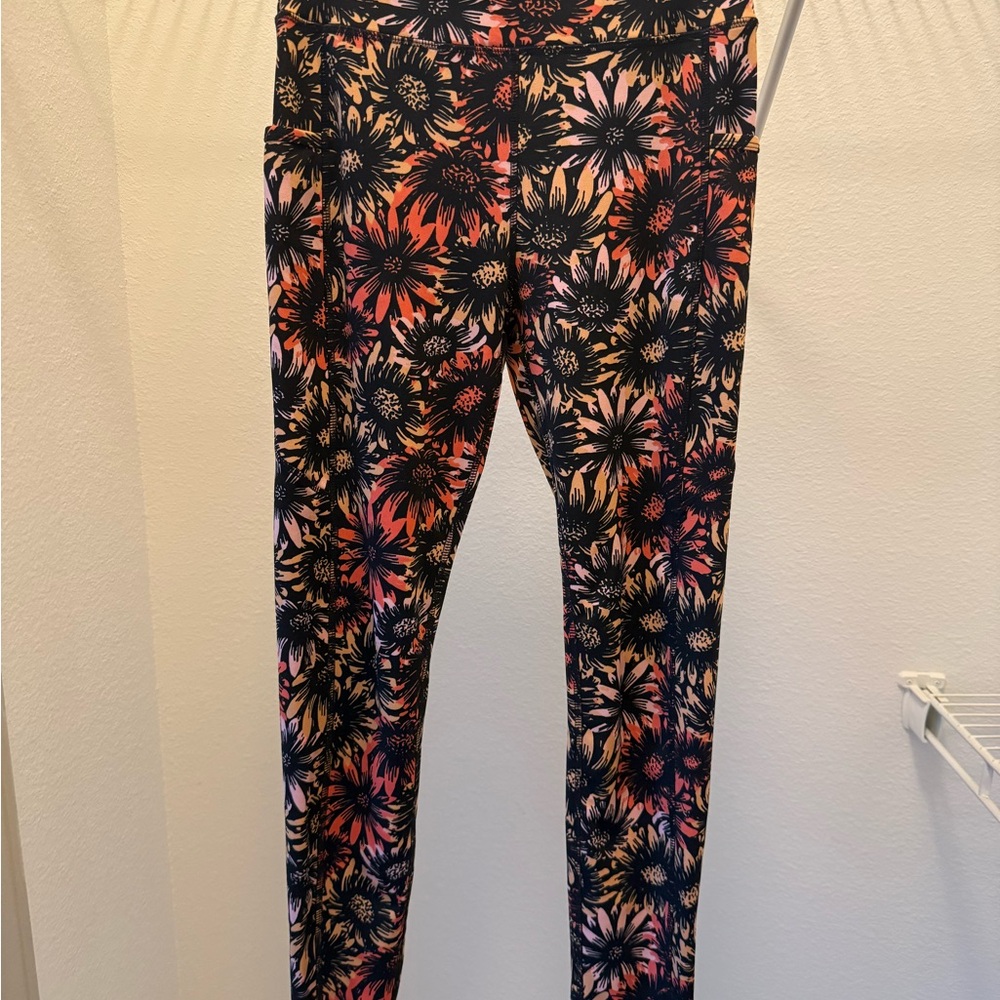 POP Fit Floral Leggings - Black, Pink, Orange